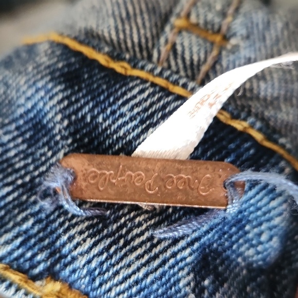 Free People destroyed button up jean skirt - Picture 7 of 9